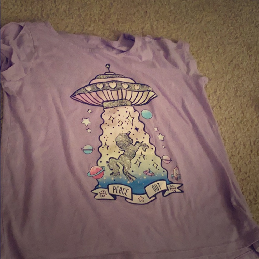 Peace out ✌️ children’s place shirt